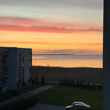Cozy With Sea View And Sauna Lägenhet