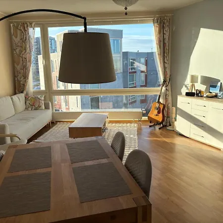 Lägenhet Cozy With Sea View And Sauna