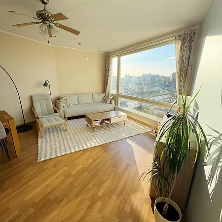 Cozy With Sea View And Sauna 아파트 *